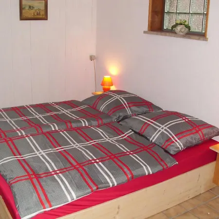 Monteurwohnung 6 Personen *