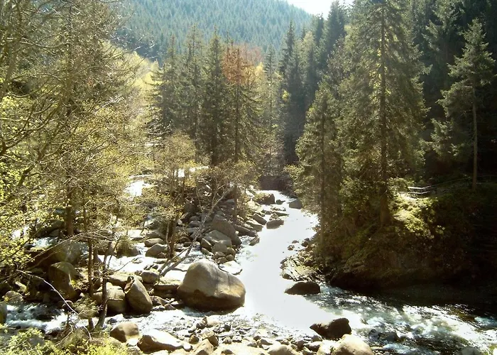 Daire Monteurwohnung 6 Personen *