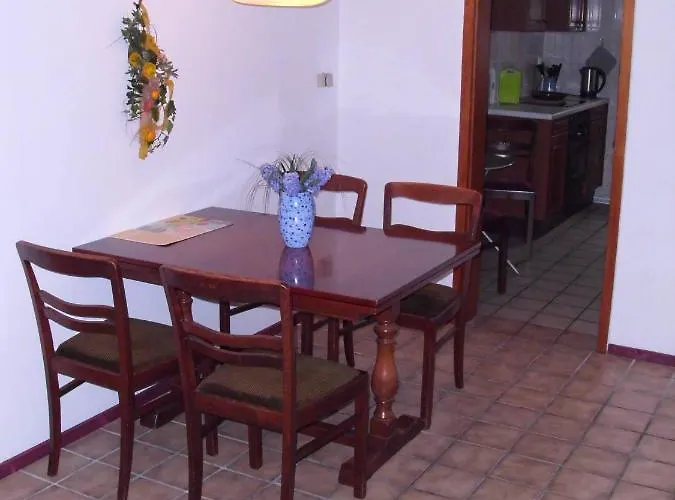 Monteurwohnung 6 Personen *