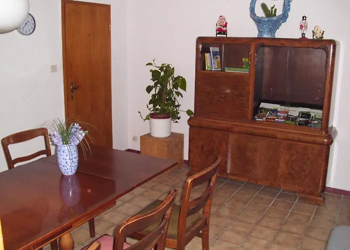 Monteurwohnung 6 Personen *